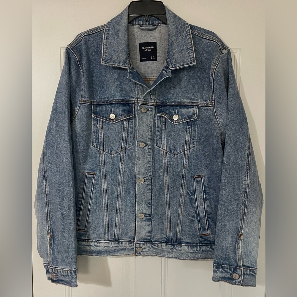 Abercrombie & Fitch Men’s XL Medium Wash Jean Trucker Jacket Button Front Blue